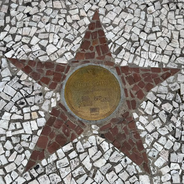 Estrela de Chico Gomes na Calçada da fama do Roxy
